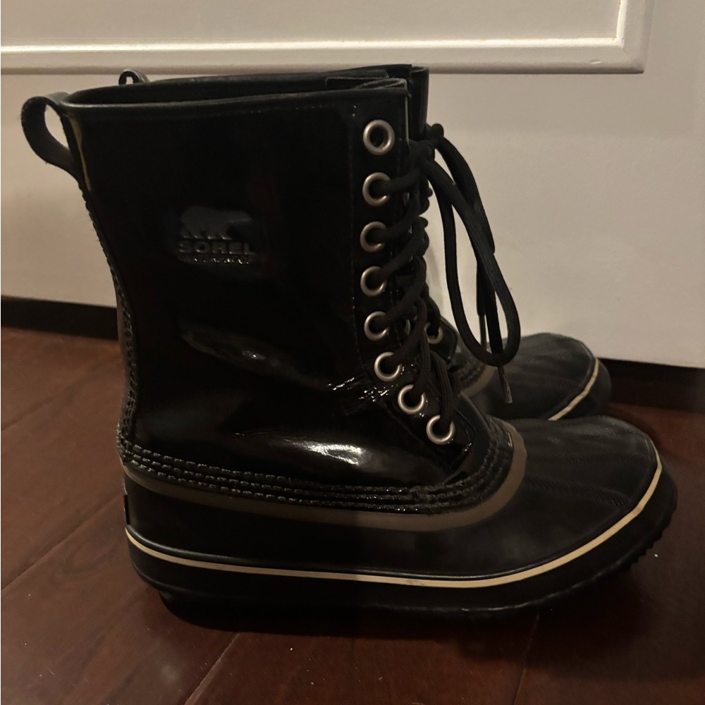 Sorel Patent Leather Black Snow Boots